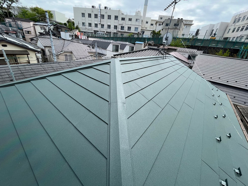 屋根カバー工法の流れ